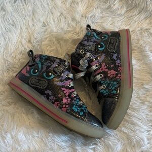 🎀 Girls Light Up Kitten Glitter Colorful High-Top Sneakers with Fun Design